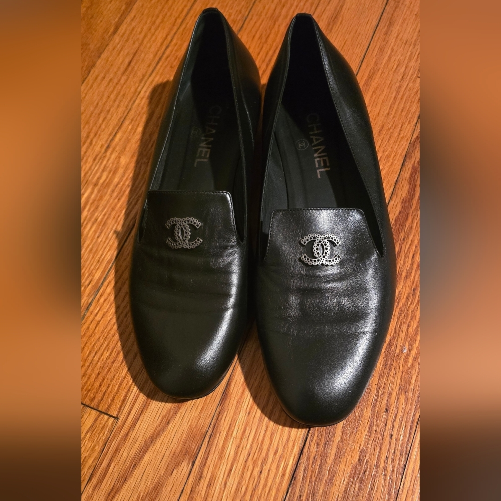 Chanel Black Leather Women's Loafers Shoes Size 40